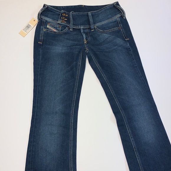 🆕 Diesel “Cherock” Flare Jeans - Women’s Size 28 x 34 - Picture 3 of 8